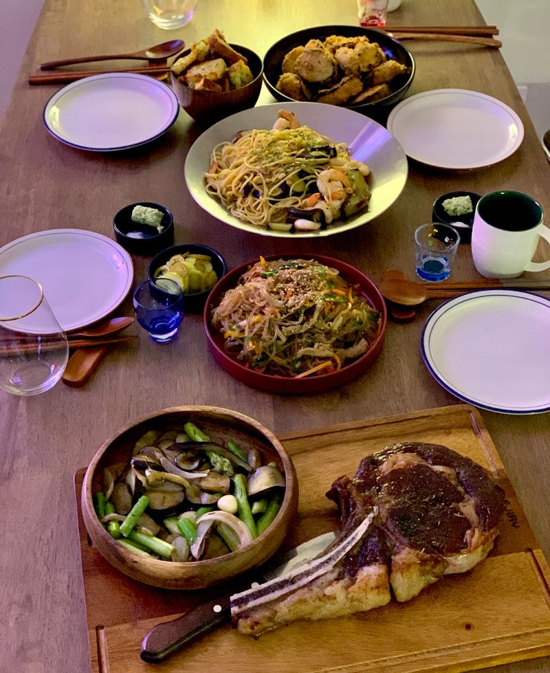 토마호크, 채소구이, 잡채, 알리오올리오, 가지튀김, 마늘빵 #토마호크 #채소구이 #잡채 #알리오올리오 #가지튀김 #마늘빵 #홈파티 #포트락 #초대요리 #파티요리