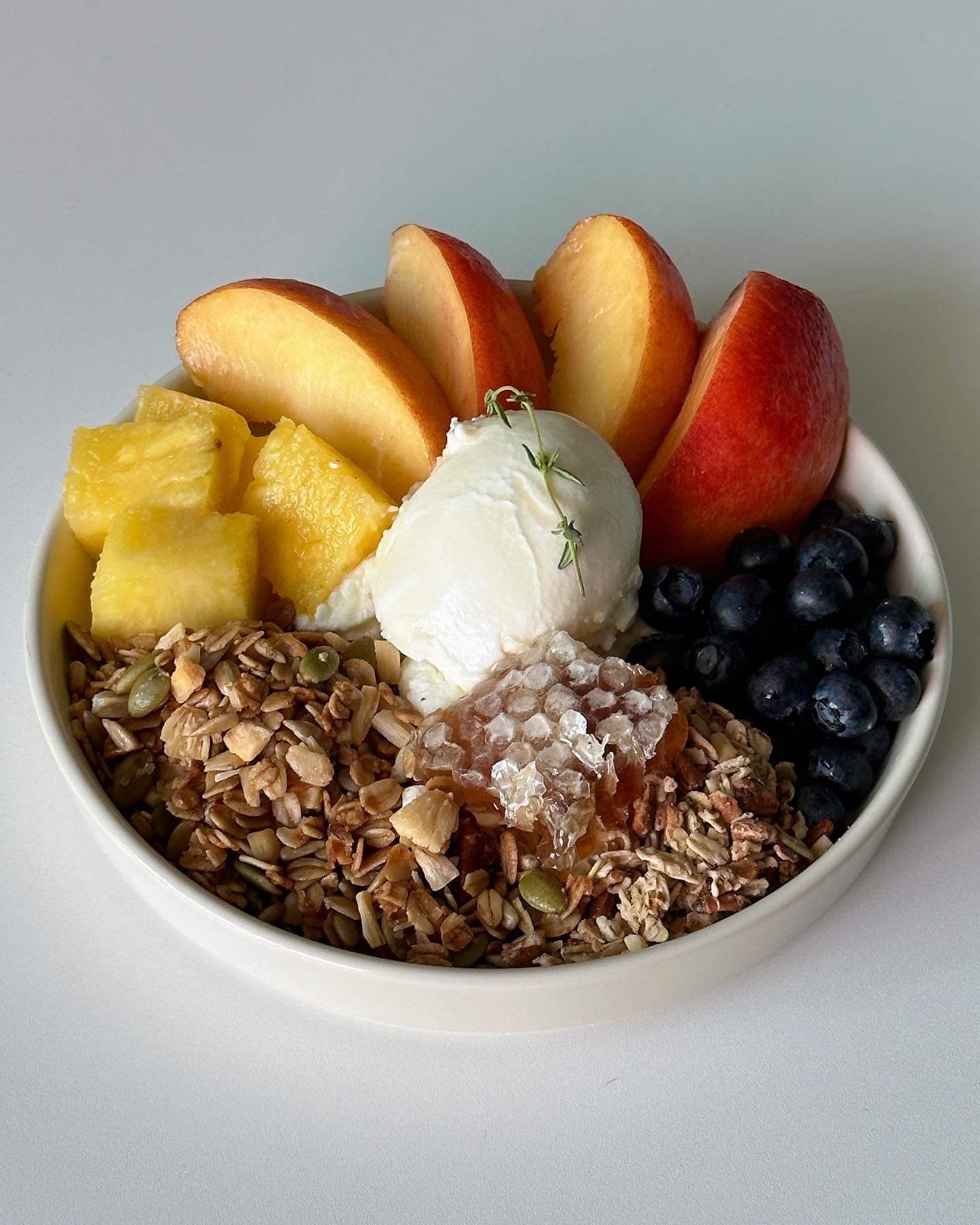 과일요거트볼🍑 (Fruit Yogurt Bowl)