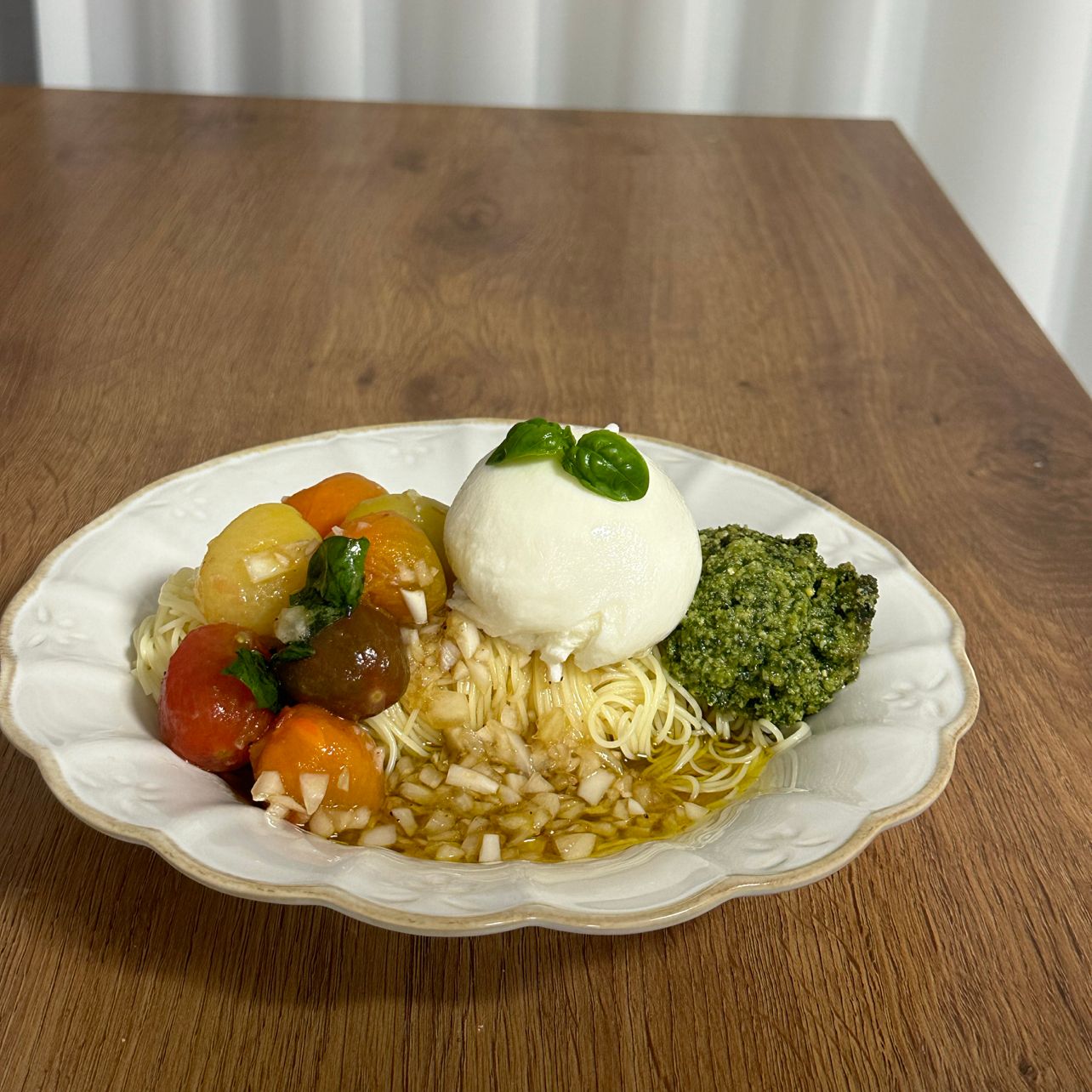 마리네이드, 부라타치즈, 바질페스토만 올리면 끝!!
